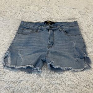 L&B LUCKY BLESSED WOMENS SIZE 6 Blue Light Wash Distressed Jean Shorts